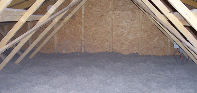 Isolation des toits et des combles perdus par soufflage de laine minérale par Lambert Traitement et Isolation